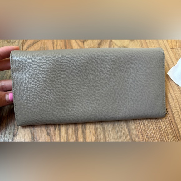 Prada Saffiano Wallet on Chain - Picture 7 of 8